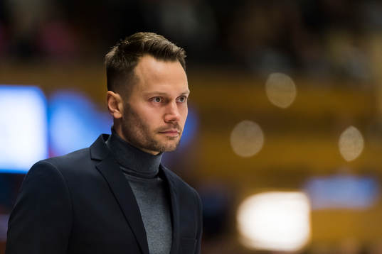 Almtunas tränare Marcus Ragnarsson