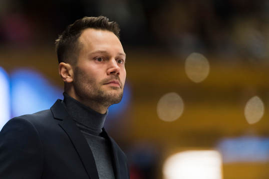 Almtunas tränare Marcus Ragnarsson