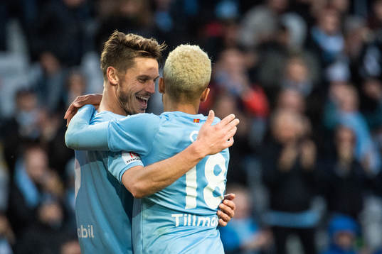 Malmö FFs Markus Rosenberg och Malmö FFs Romain Gall jublar efter 4-0