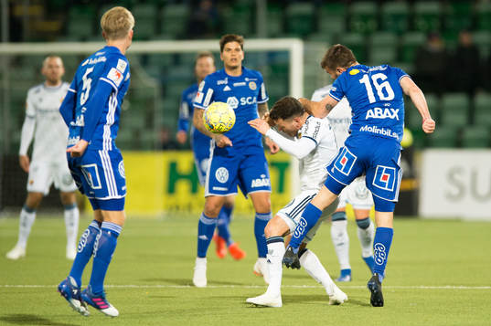 Sundsvalls Carlos Gracia och Djurgårdens Kerim Mrabti