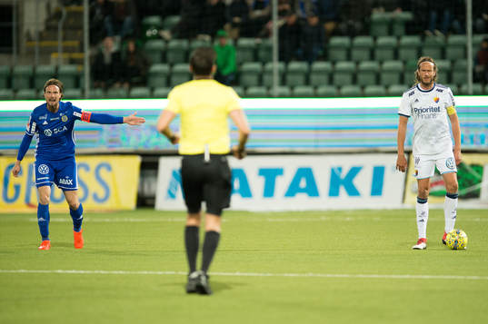 Sundsvalls Linus Hallenius och Djurgårdens Jonas Olsson