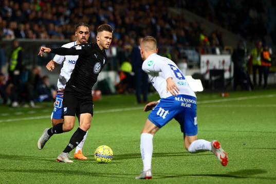 Malmö FFs Arnór Ingvi Traustason och Norrköpings