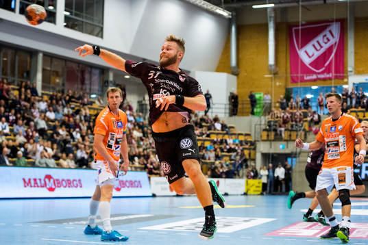 Lugis Hampus Nygren på genombrott