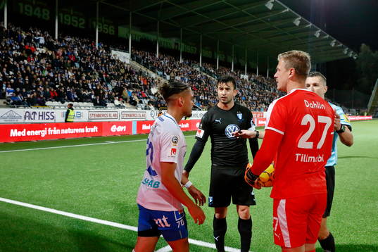 Norrköpings Alexander Jakobsen och Malmö FFs Behrang