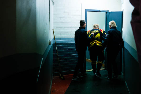 Brynäs Henrik Larsson med en skada