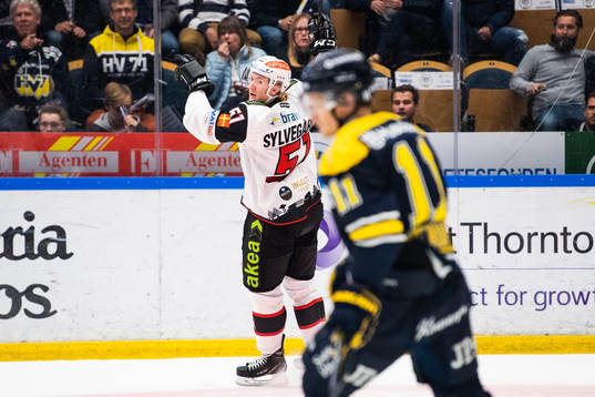 Malmö Redhawks Emil Sylvegård  jublar