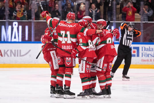 Moras Emil Aronsson jublar