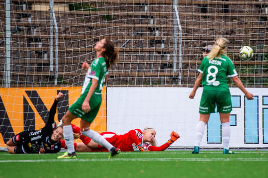 Kristianstads Amanda Edgren gör 1-0