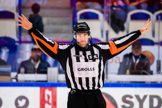 Domare Mikael Sjöqvist visar wash out