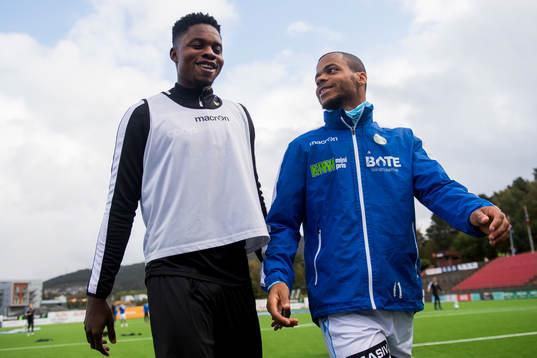 Michael Olusoji Ogungbaro of Åsane and Erixon Danso of Sandnes Ulf ahead of the OBOS-ligaen match between Åsane and Sandnes Ulf on September 30, 2018 in Åsane. 