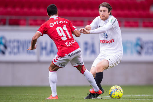 Kalmars Hiago Ramiro och Brommapojkarnas Markus Gustafsson