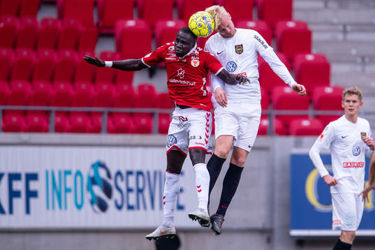 Brommapojkarnas Ludvig Öhman Silwerfeldt och Kalmars Papa