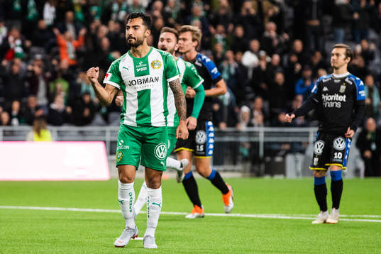 Hammarbys Jiloan Hamad jublar efter att han gjirt 2-0-målet på straff