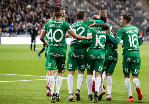 Hammarbys Nikola Djurdjic, Muamer Tankovic och  Leo Bengtsson jublar tillsammans med Hammarbys Kennedy Bakircioglu (m) efter 3-0