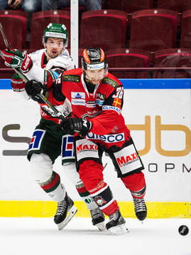 Frölundas Patrik Carlsson och Malmö Redhawks Anton Öhman