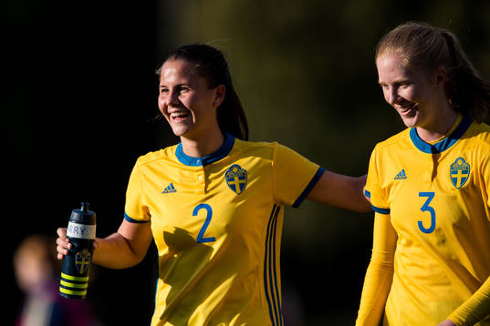 Sveriges Josefin Harrysson och Linn Bogren