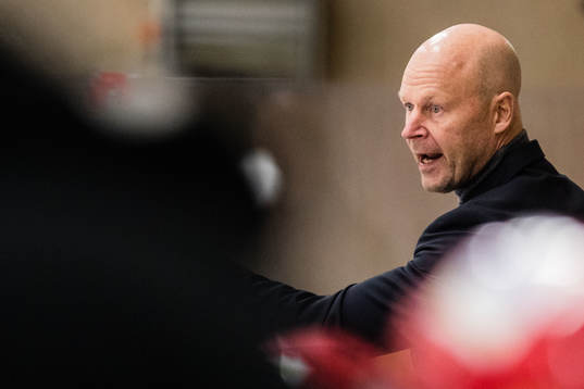 Almtunas tränare Marcus Ragnarsson