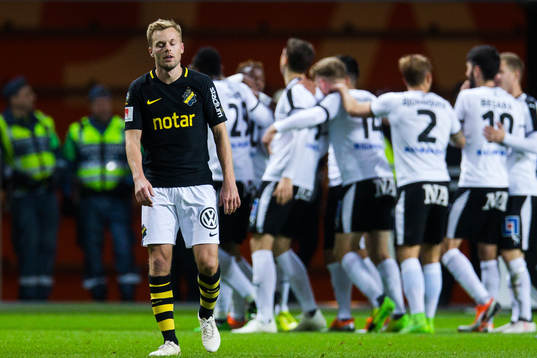 s Sebastian Larsson deppar