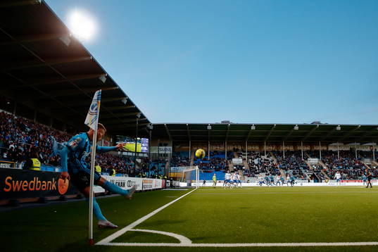 Hörna slagen av Djurgårdens Nicklas Bärkroth