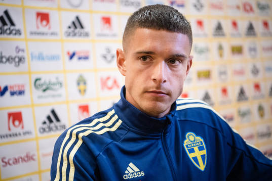 Sveriges Kristoffer Peterson i mixed zone