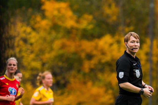 Marte Sørø, referee,