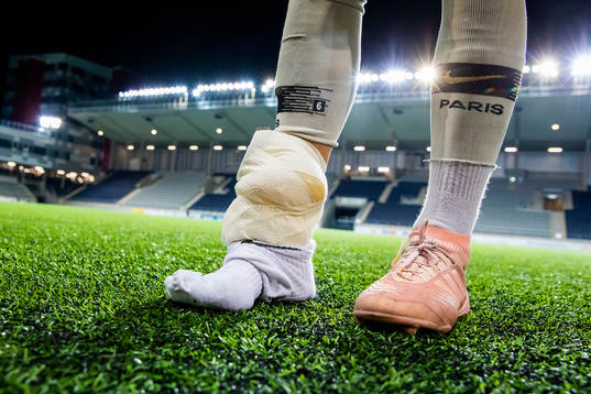 Paris Andrine Hegerberg med skada