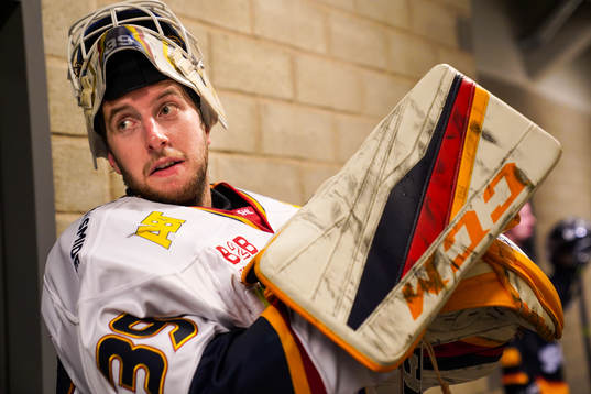 Djurgårdens målvakt Adam Reideborn jublar