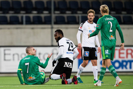 Dalkurds Rawez Lawan och Örebros Michael Junior Omoh