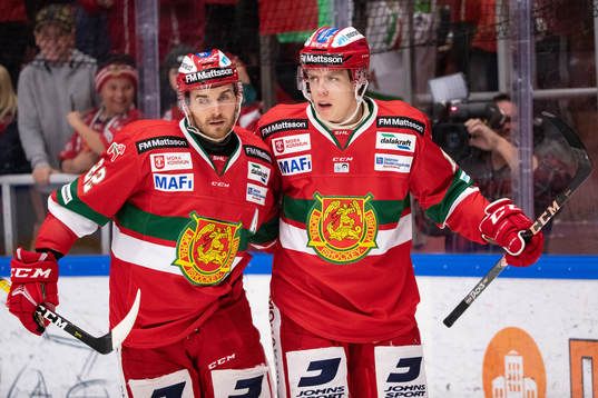 Moras Emil Aronsson jublar