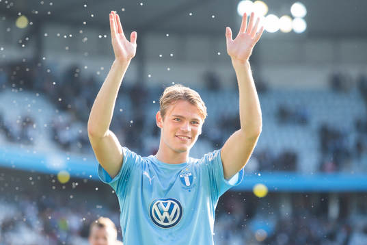 Malmö FFs Hugo Andersson tackar publiken