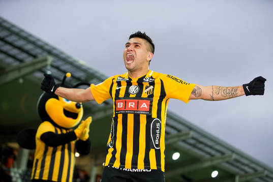 Häckens Paulinho jublar