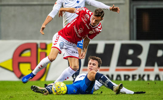 Kalmars Adrian Edqvist och Norrköpings Simon Skrabb