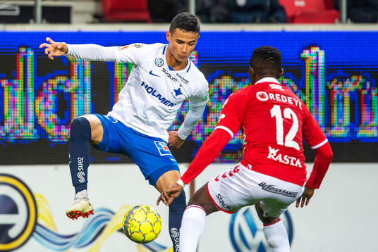 Kalmars Chima Akas och Norrköpings Ian Smith