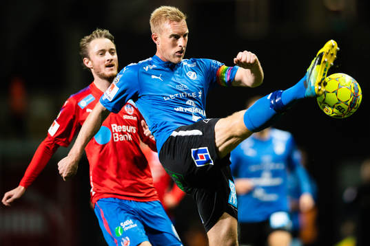 Helsingborgs Rasmus Jönsson och Halmstads Peter Larsson