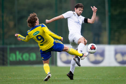 Eskilsminnes Filip Ottosson och Oskarshamns Mergim Smakolli