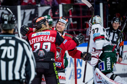 Malmö Redhawks Martin Janohls jublar