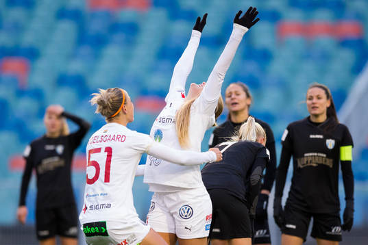 Rosengårds Lisa-Marie Utland jublar efter kvittering till 2-2