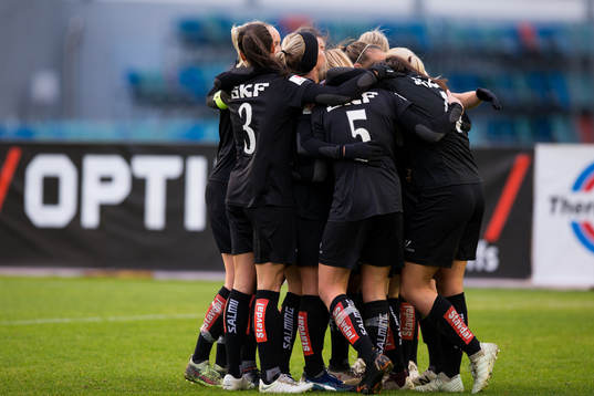 Göteborgs jubel efter att Elin Rubensson gjort 2-0