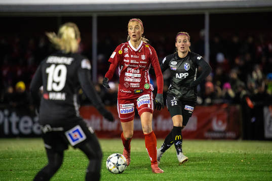 Piteås Julia Karlenäs