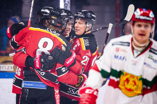 Luleås Erik Gustafsson jublar