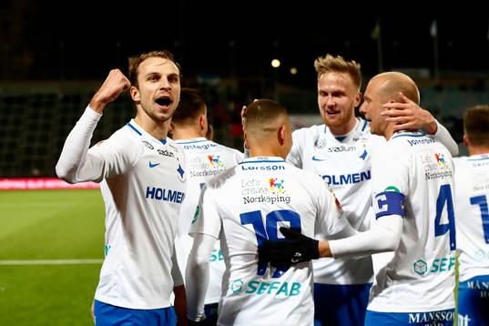 Norrköpings spelare jublar