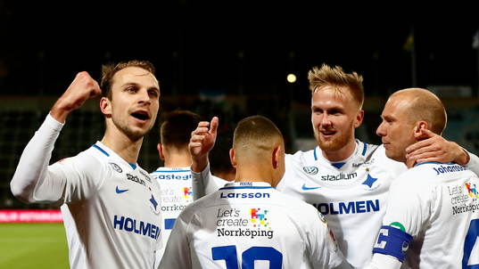 Norrköpings spelare jublar