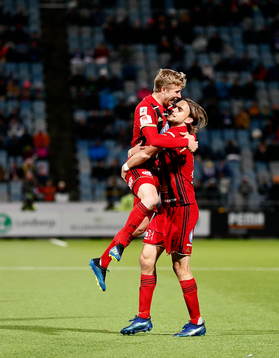 Jubel efter mål 0-1 av Östersunds Tom Pettersson