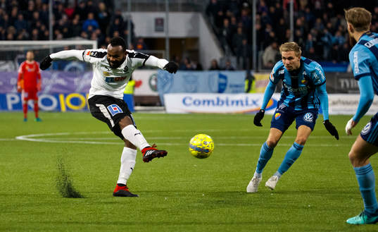 Örebros Michael Junior Omoh