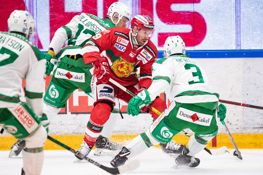 Moras Andrew Rowe och Rögles Jesper Williamsson och Daniel