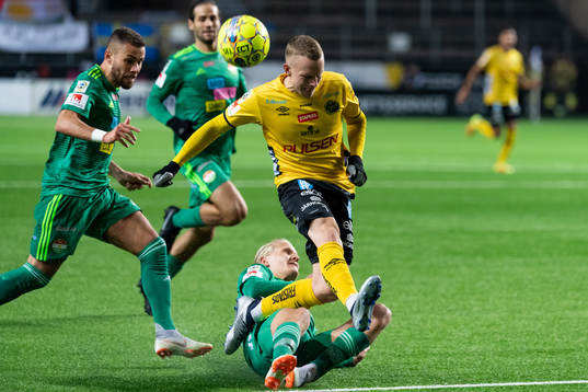 Elfsborgs Daniel Gustavsson och Dalkurds Henrik Löfkvist
