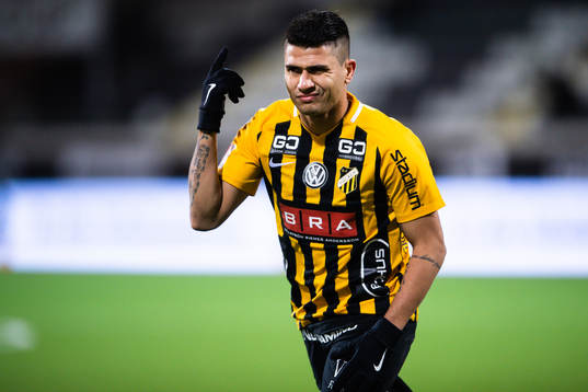 Häckens Paulinho jublar efter 2-1
