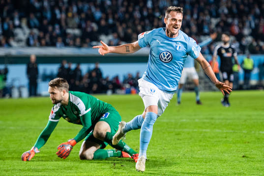 Malmö FFs Eric Larsson jublar