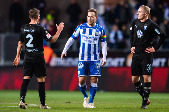 Malmö FFs Eric Larsson och Franz Brorsson tackar IFK