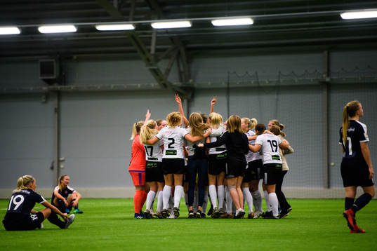 Limhamn Bunkeflos spelare jublar